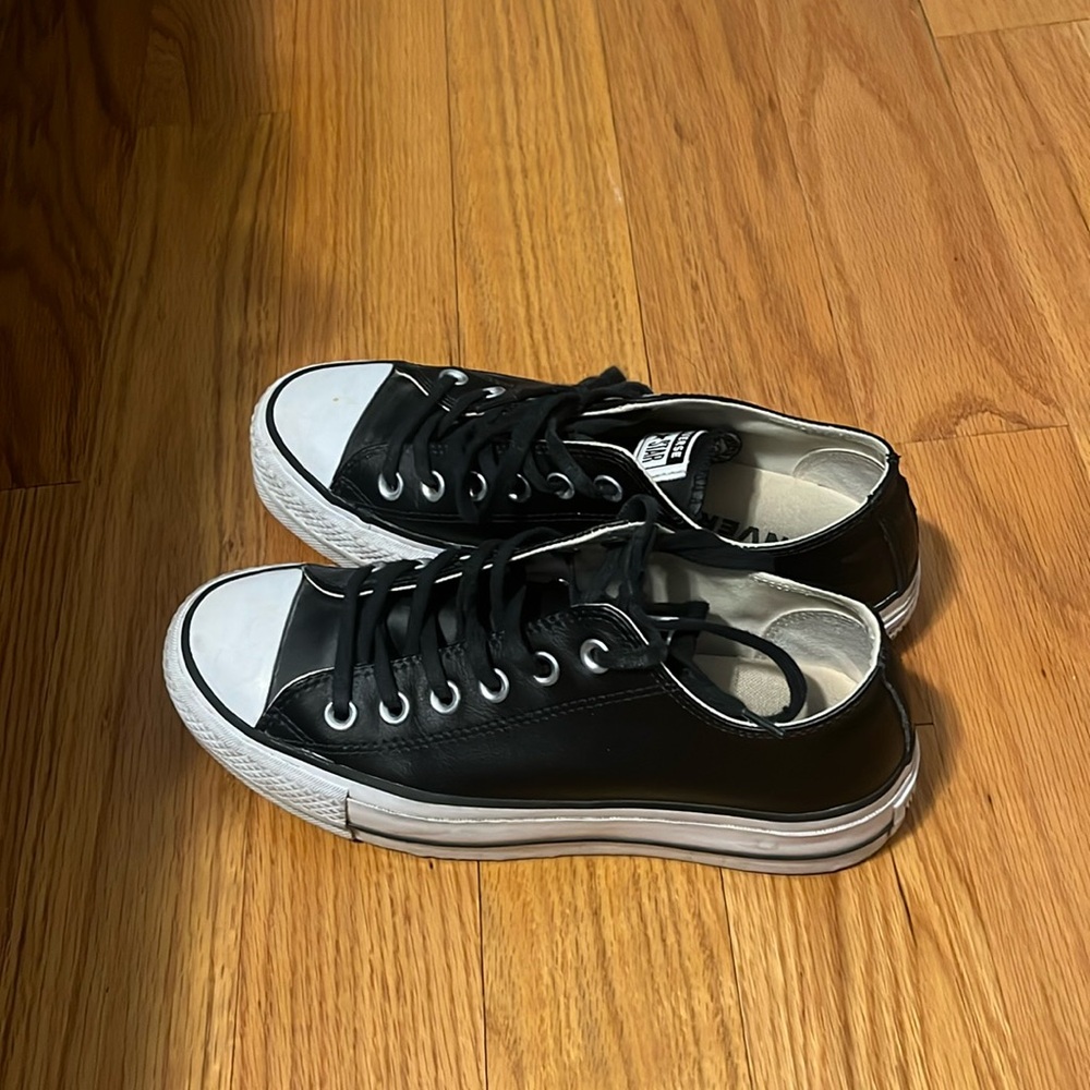 Black leather converse